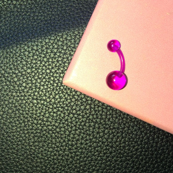 ⭐️3/$15 New! Flexible purple navel belly ring 14 gauge - Picture 7 of 9